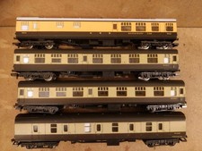 4x Lima BR Great Western Region Mk1 Coaches for Hornby OO Gauge Train Sets.