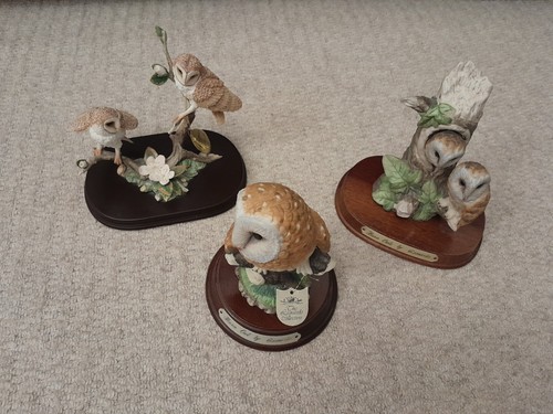 Barn owls figurines - barn,