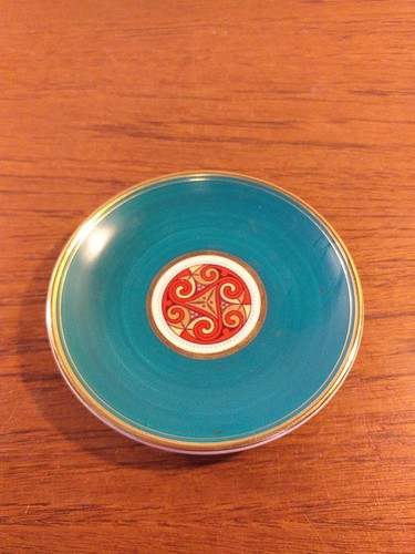 Vintage arklow pottery pin - pottery,