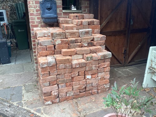 Reclaimed red stock bricks - reclaimed,