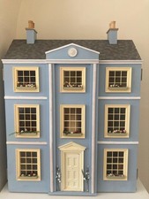 Georgian dolls house - dolls,