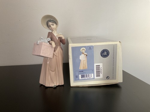 Lladro gone shopping 6488 - -,