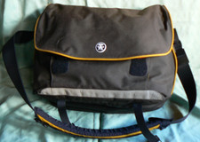 Crumpler Messenger Bag Carry