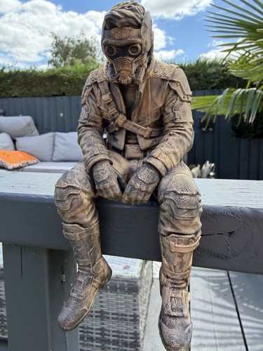 Star lord shelf - sitter, –
