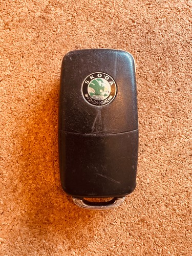 Skoda button remote flip key - skoda,