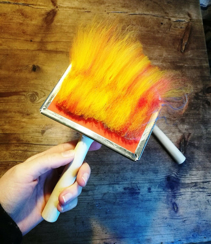 Handle shedding wool - shedding, carding