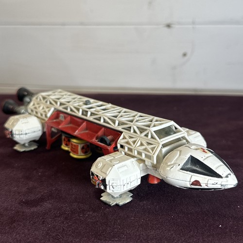 Dinky toys 359 space 1999 - toys,