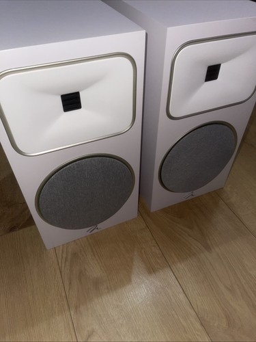 Martin logan foundation - martin,