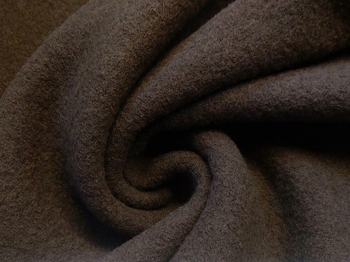 Luxury 100 boiled wool - 100%,