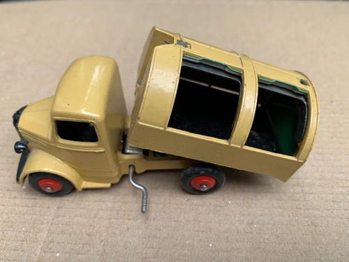 Dinky 252 bedford refuse wagon - dinky,