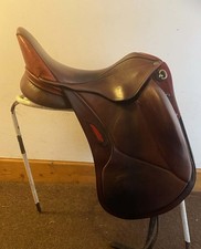 Aviar Rook 1.0 - 17" Dressage