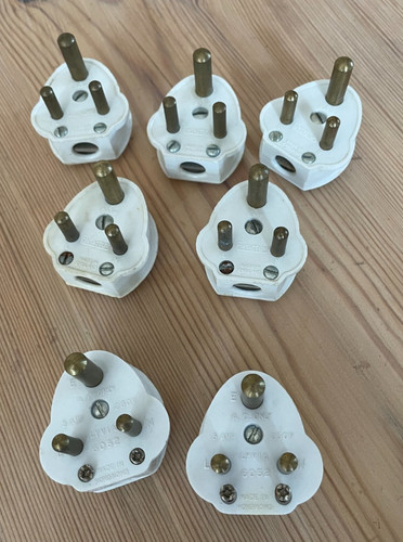 Vintage round pin 5 amp - pin,