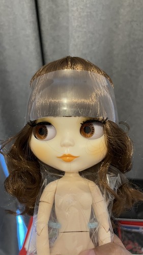 Lovely blythe doll - lovely,
