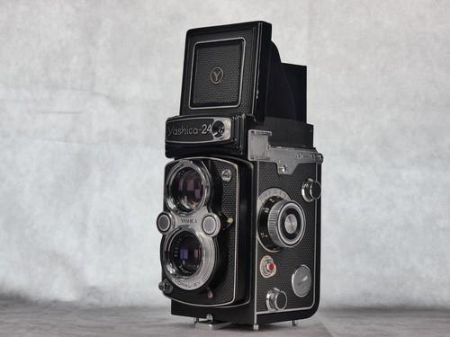 Yashica mat 6x6 - 24,