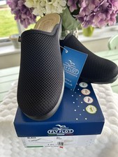 Fly Flot Shoes Size 7 Black 