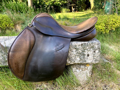 Farrington saddle wide - 17",