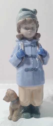 Nao lladro travelling - travelling, girl