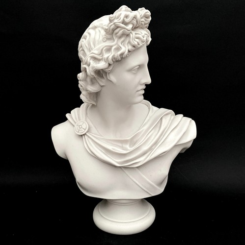 Marble bust sculpture of - bust,