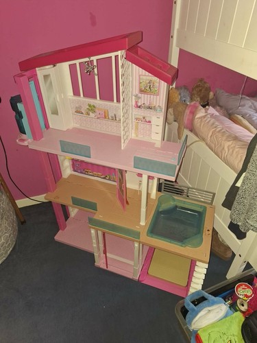 Large bundle barbie toys - bundle, of