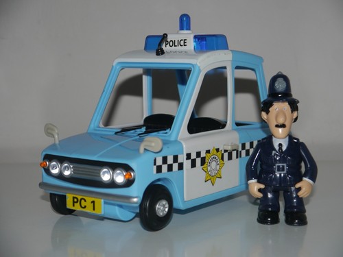 Postman pat toys - pat, large