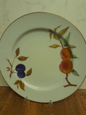 Royal Worcester Evesham Gold