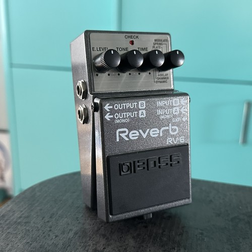 Boss digital reverb - boss, rv-6
