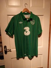 Size L Republic of Ireland 2011-2012 home football shirt jersey