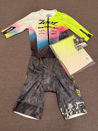 New nwt zoot team - nwt,