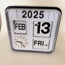 Karlsson Style Flip Retro Wall