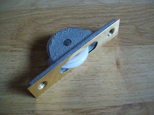 Single axle sash window - axle,