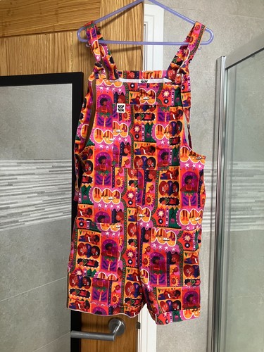 Lucy and yak pride short - lucy,