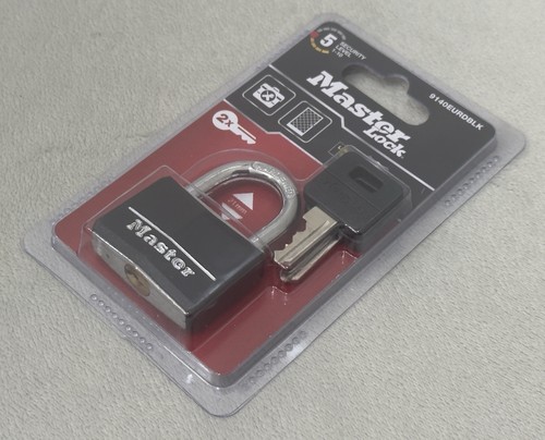 Master lock 40mm - 40mm, wide