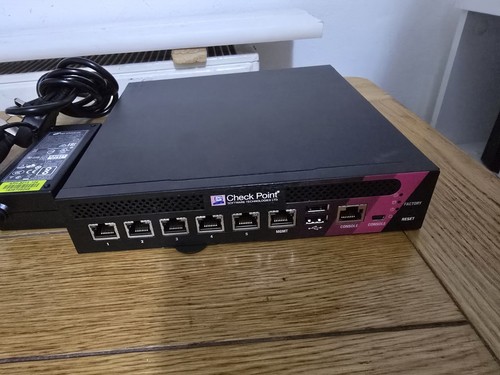 Check point 3200 5 port - pb-10,