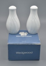 Wedgwood Candlelight Salt And Pepper Pots / Shakers