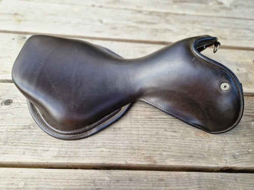 Wow size seat curved - size,