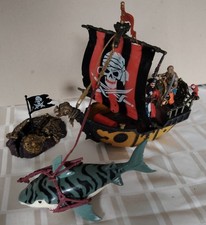 Chap Mei Pirate Expeditions - shark in towing net- treasure island- 2 pirates