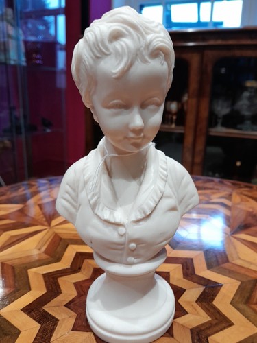 Vintage alabaster bust - alabaster, of