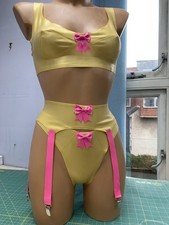 ❤️ UK size 8/10 Rubber