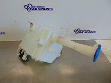 Hyundai i30 windscreen washer