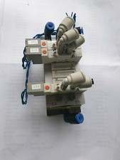 SMC 6 PORT MANIFOLD W/ X3 SY3120-1H-M5-X901 SOLENOID VALVES (IN7S3B3)