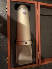 Neumann U87 ai Studio Set - With box and shockmount