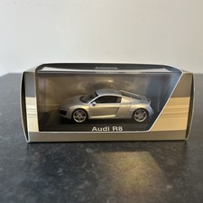 Audi R8 Dealer Model Car 1:43
