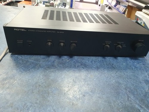 Rotel 810a amplifier - rotel,