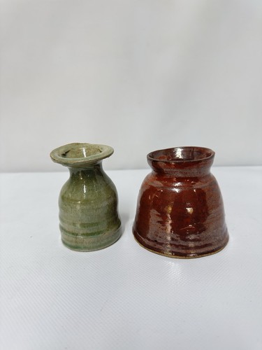 Studio pottery bud - bud, vases