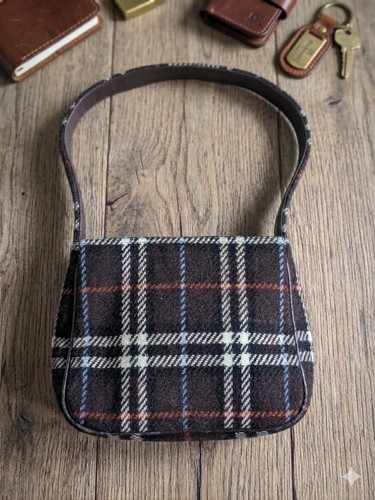 Burberrys tweed plaid handbag - plaid,