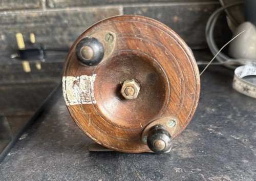 Vintage wooden brass - 3.5",