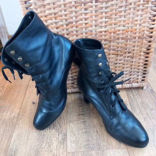 Vintage shoe taylor gothic - vintage,