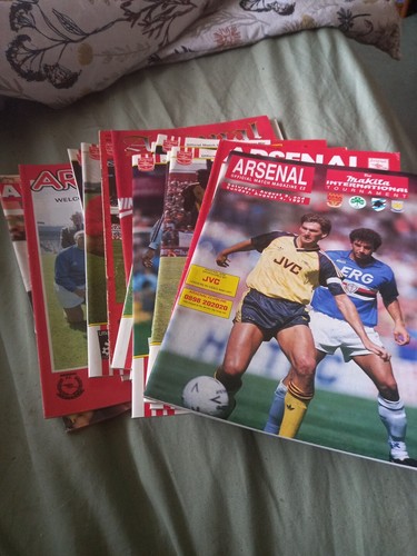Arsenal football programmes - arsenal,