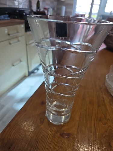 Rockingham crystal vase - crystal,