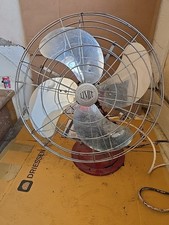 Limit Industrial Vintage Table